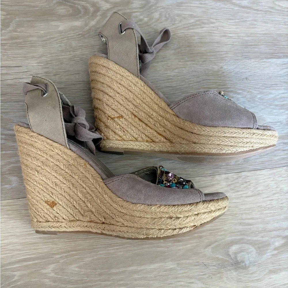 Steve Madden Embellished Espadrille Wedges Size 9